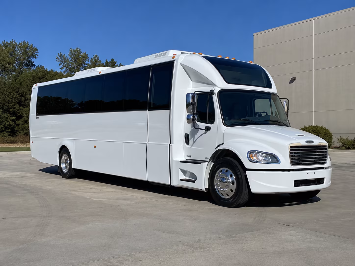 San Diego Birthday, Sweet 16, & Quinceañera Transportation group transportation