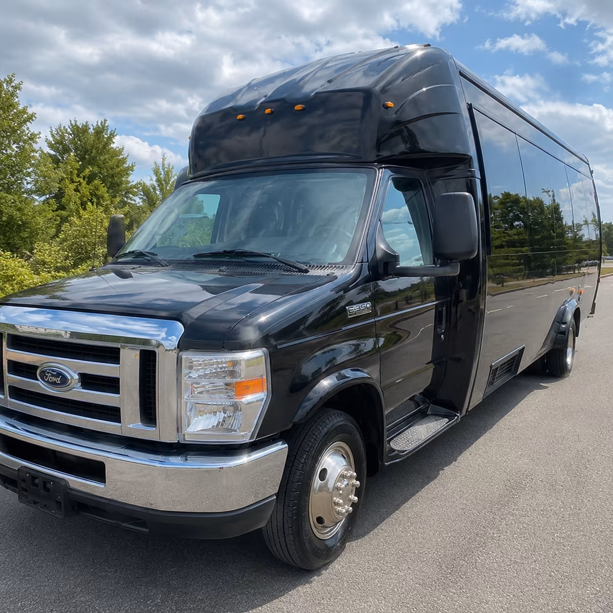 San Diego Prom & Homecoming Transportation group transportation